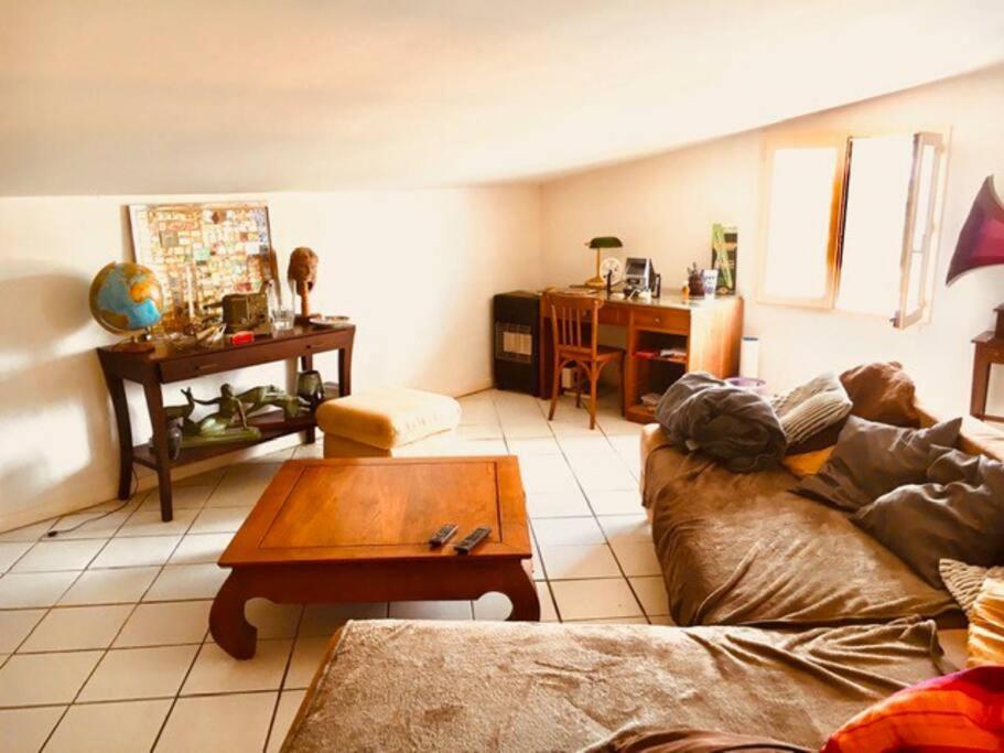 Le Depot Appartement Du Canal 80M2 A Champvert Экстерьер фото